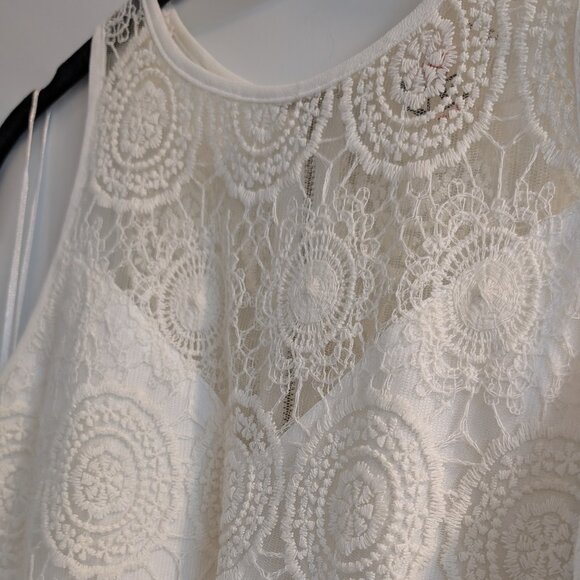 White Lace Two-Piece Skirt and Top Set - Picture 3 of 12